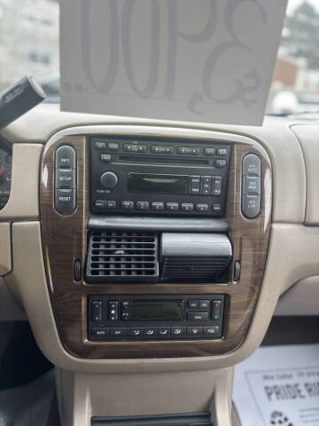 2005 Ford Explorer Eddie Bauer