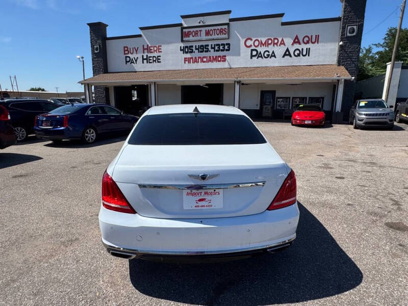 2017 Genesis G90