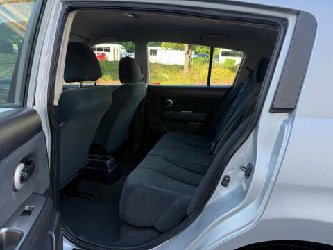 2012 Nissan Versa 1.8 S