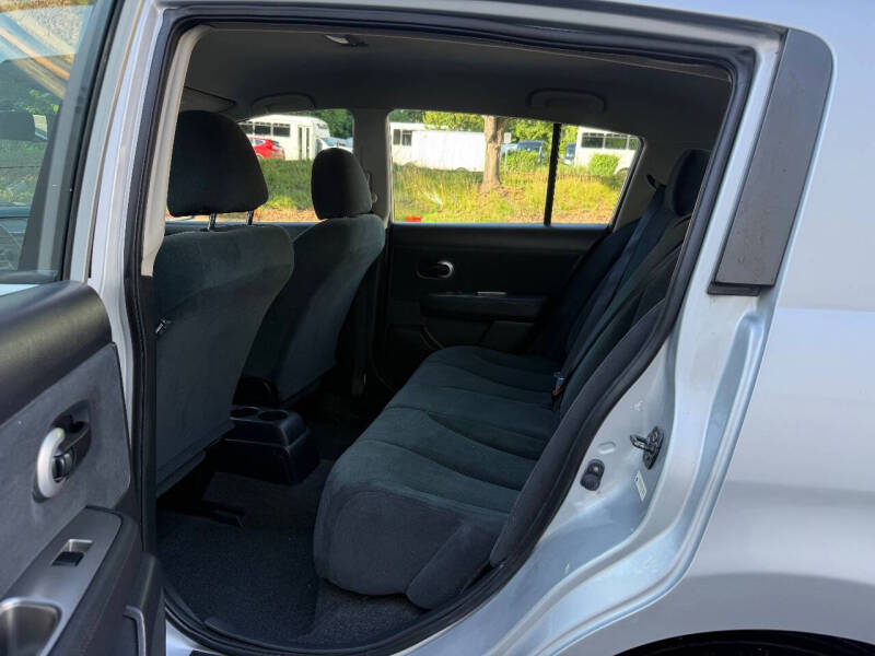 2012 Nissan Versa 1.8 S