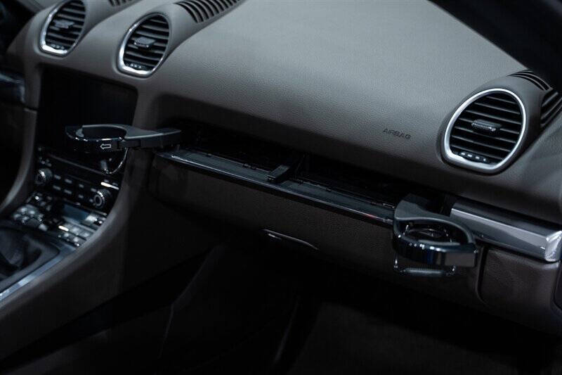 2022 Porsche 718 Boxster
