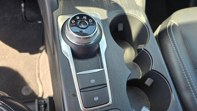 2025 Ford Escape Platinum