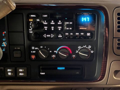 2000 Cadillac Escalade