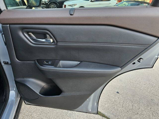 2022 Nissan Rogue SL