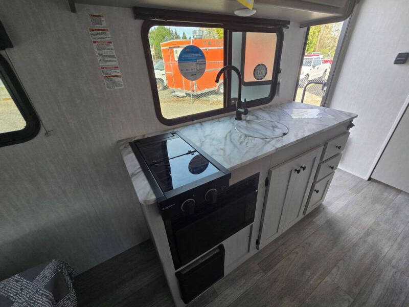 2025 Coachmen RV REMOTE