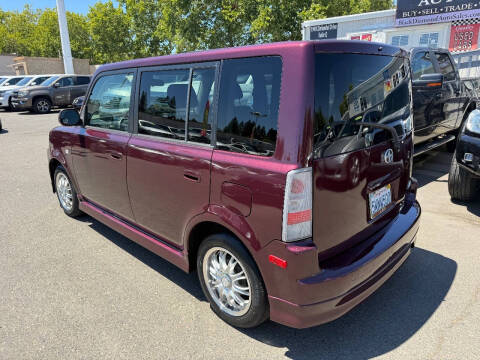 2005 Scion xB