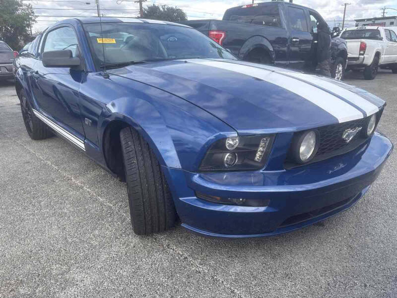 2007 Ford Mustang GT Deluxe
