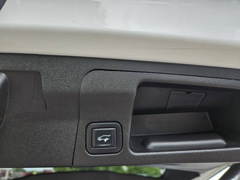 2021 GMC Acadia AT4