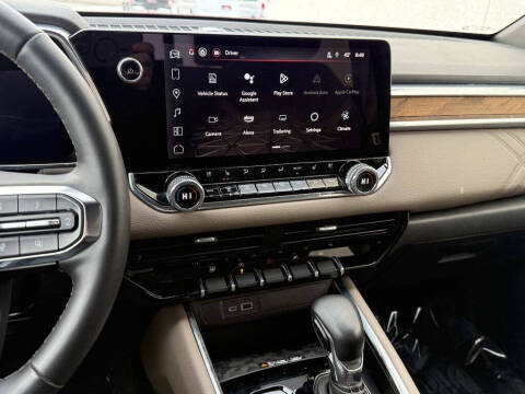 2024 GMC Canyon Denali