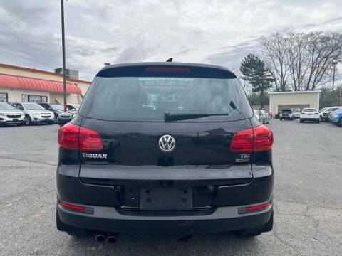 2017 Volkswagen Tiguan 2.0T Wolfsburg Edition 4Motion