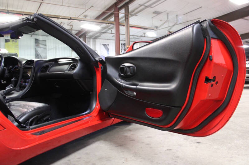 2004 Chevrolet Corvette