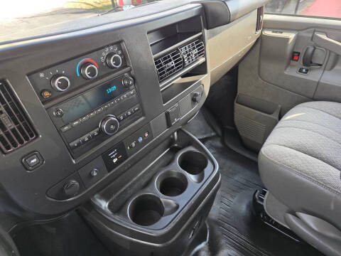 2023 GMC Savana 3500