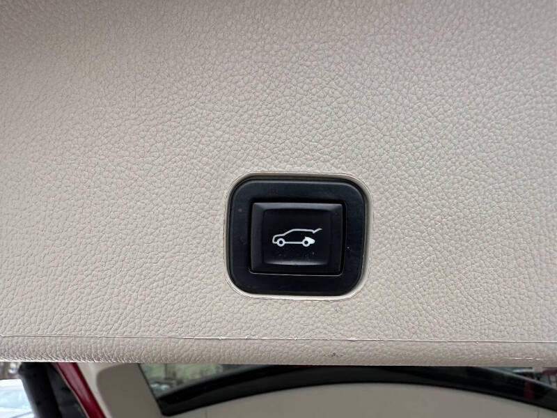 2016 Cadillac SRX Performance Collection