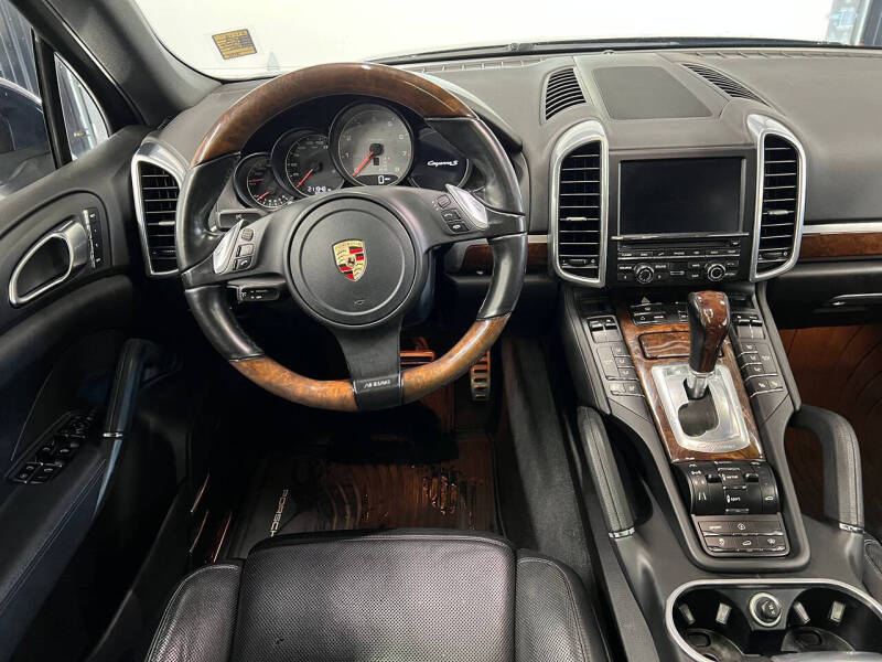 2012 Porsche Cayenne S