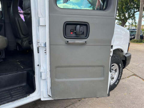 2020 Chevrolet Express LS 3500