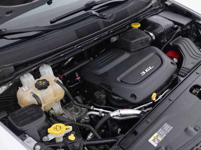 2017 Chrysler Pacifica Touring-L Plus