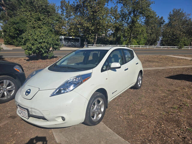 2011 Nissan LEAF for sale at DRIVESMART AUTO SALES in Agoura Hills, CA