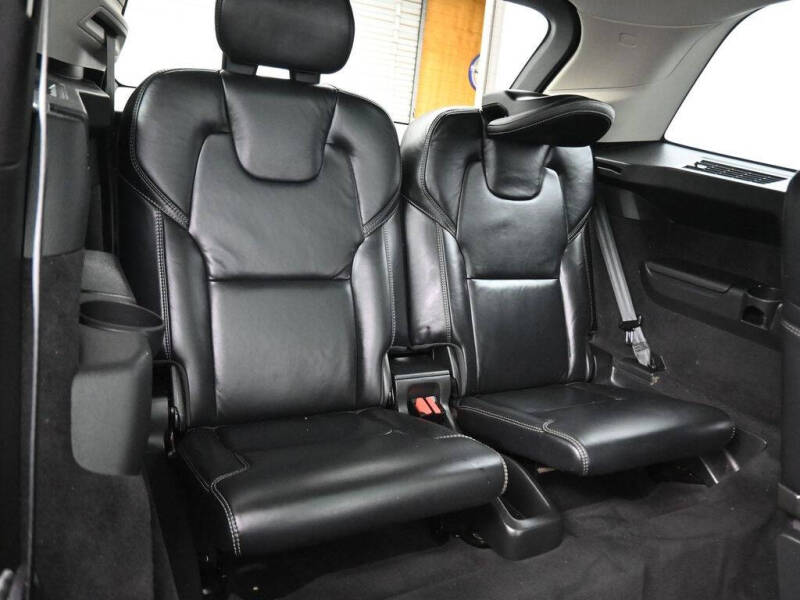 2021 Volvo XC90 T6 Inscription 6-Passenger