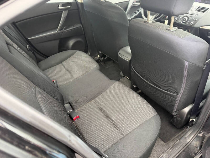 2012 Mazda MAZDA3 i Touring