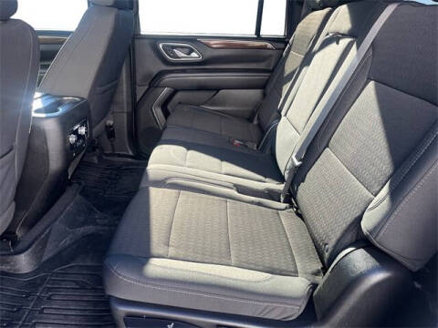 2023 GMC Yukon XL SLE