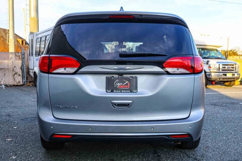 2018 Chrysler Pacifica Touring L