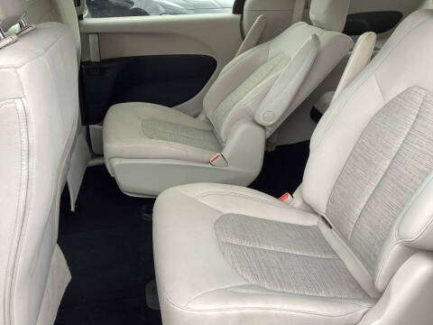 2018 Chrysler Pacifica Hybrid Touring Plus