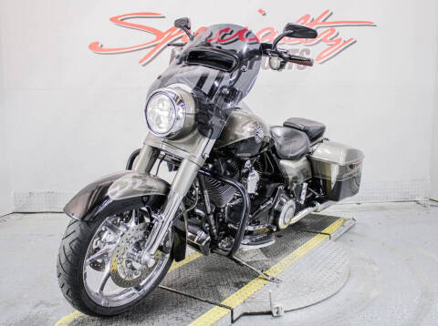 2014 Harley-Davidson CVO Road King