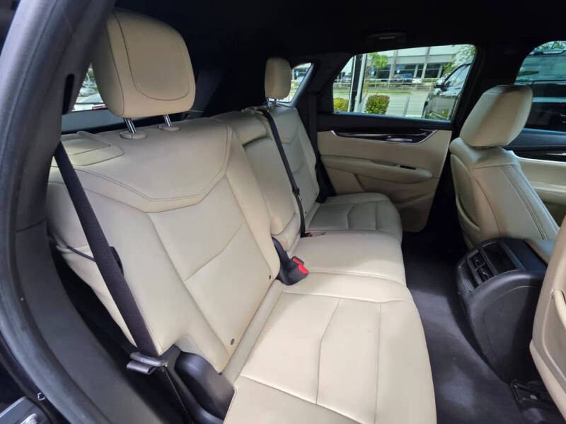 2017 Cadillac XT5