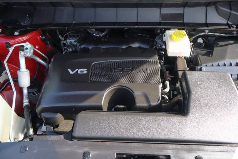 2022 Nissan Pathfinder SV