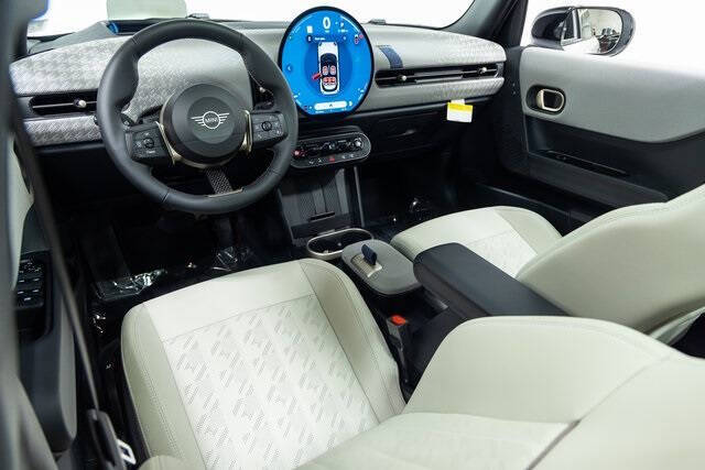 2025 MINI Hardtop 4 Door Cooper S Signature Trim