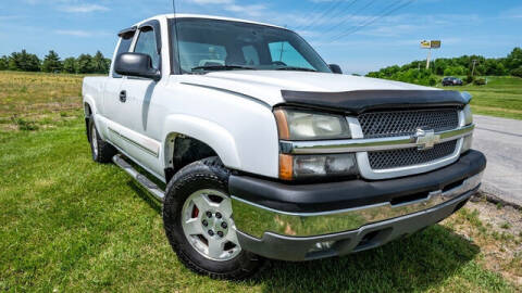 2005 Chevrolet Silverado 1500 for sale at Fruendly Auto Source in Moscow Mills MO