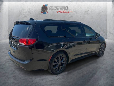 2018 Chrysler Pacifica Touring L Plus