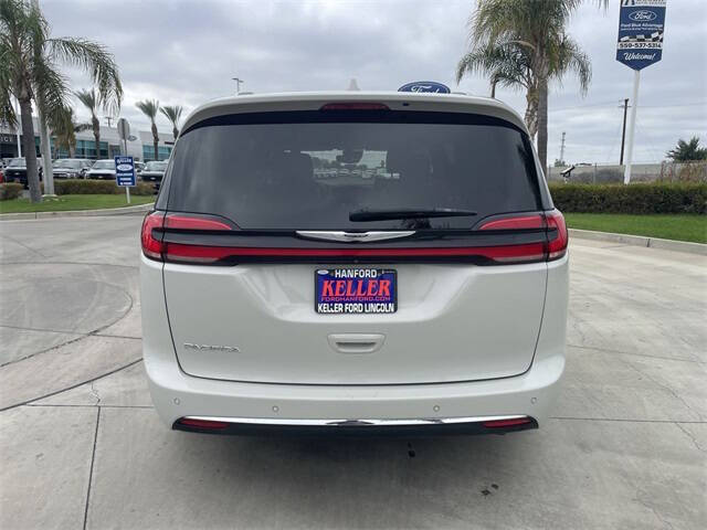 2021 Chrysler Pacifica Touring L