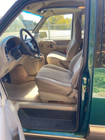 2000 Chevrolet Astro LS