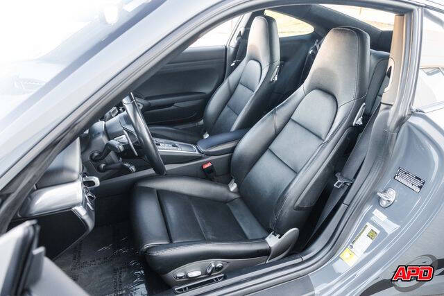 2017 Porsche 911 Carrera