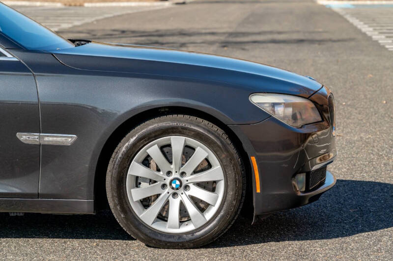 2011 BMW 7 Series 750Li xDrive