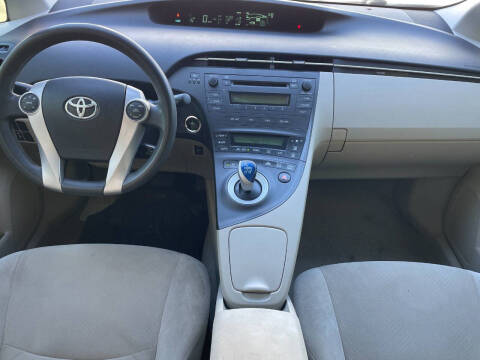 2011 Toyota Prius Two