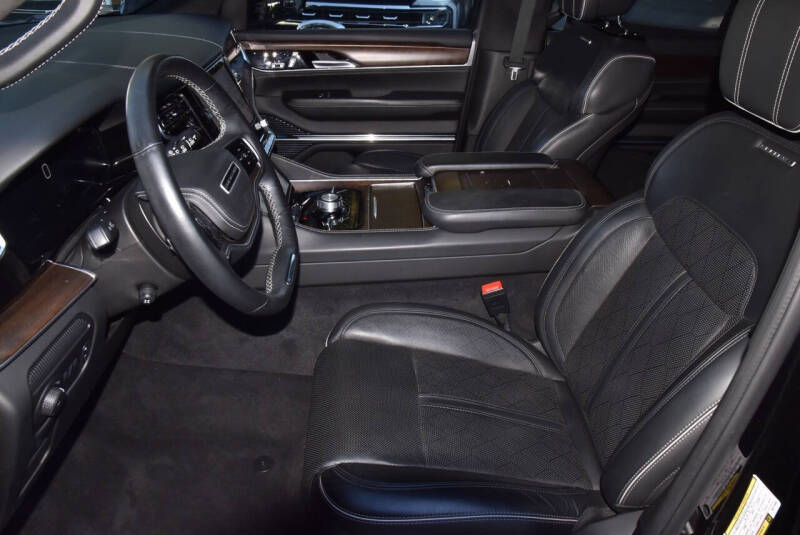 2022 Jeep Grand Wagoneer Series II