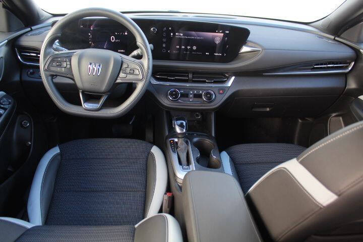 2025 Buick Envista Preferred