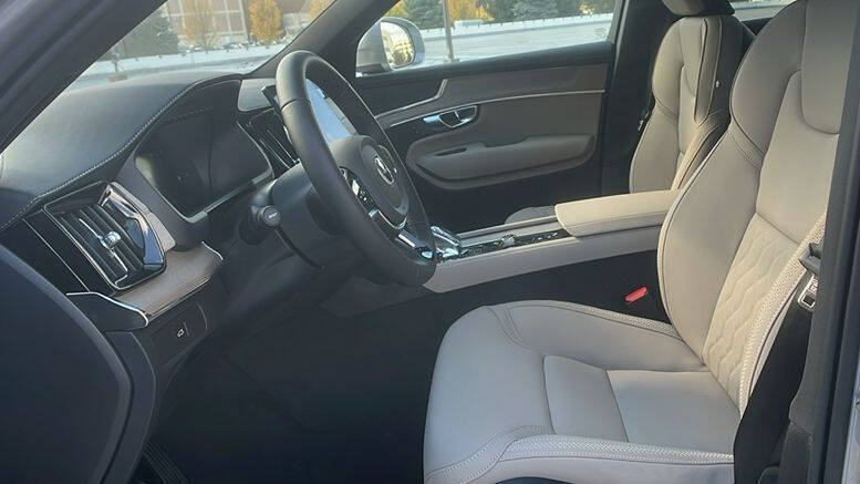 2026 Volvo XC90 B5 Core