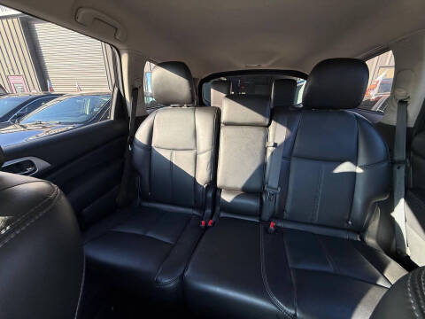 2014 Nissan Pathfinder SL