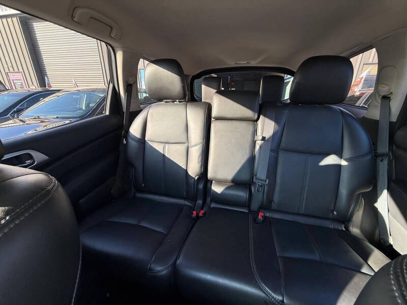 2014 Nissan Pathfinder SL