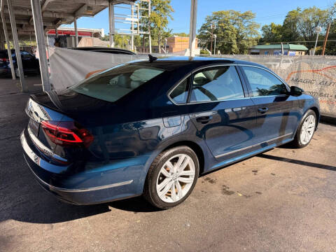 2018 Volkswagen Passat 2.0T SEL Premium