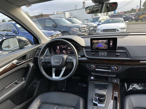 2018 Audi Q5 2.0T quattro Premium Plus