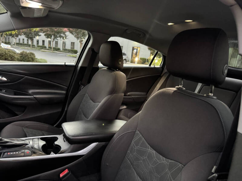 2018 Chevrolet Volt LT