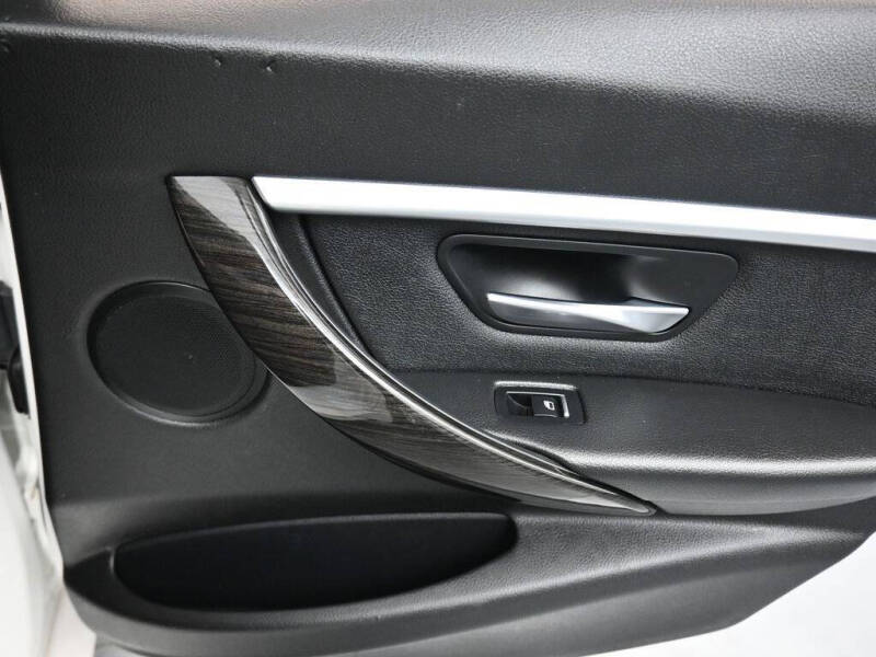 2018 BMW 3 Series 330e iPerformance