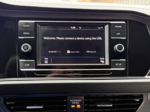 2019 Volkswagen Jetta R-Line