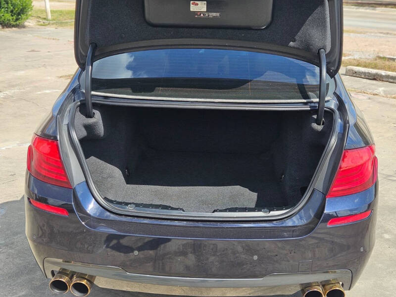 2012 BMW 5 Series 550i