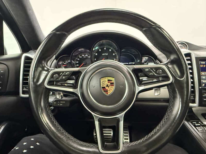 2016 Porsche Cayenne GTS