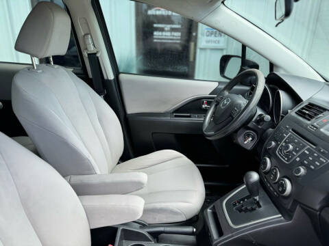 2014 Mazda MAZDA5 Sport